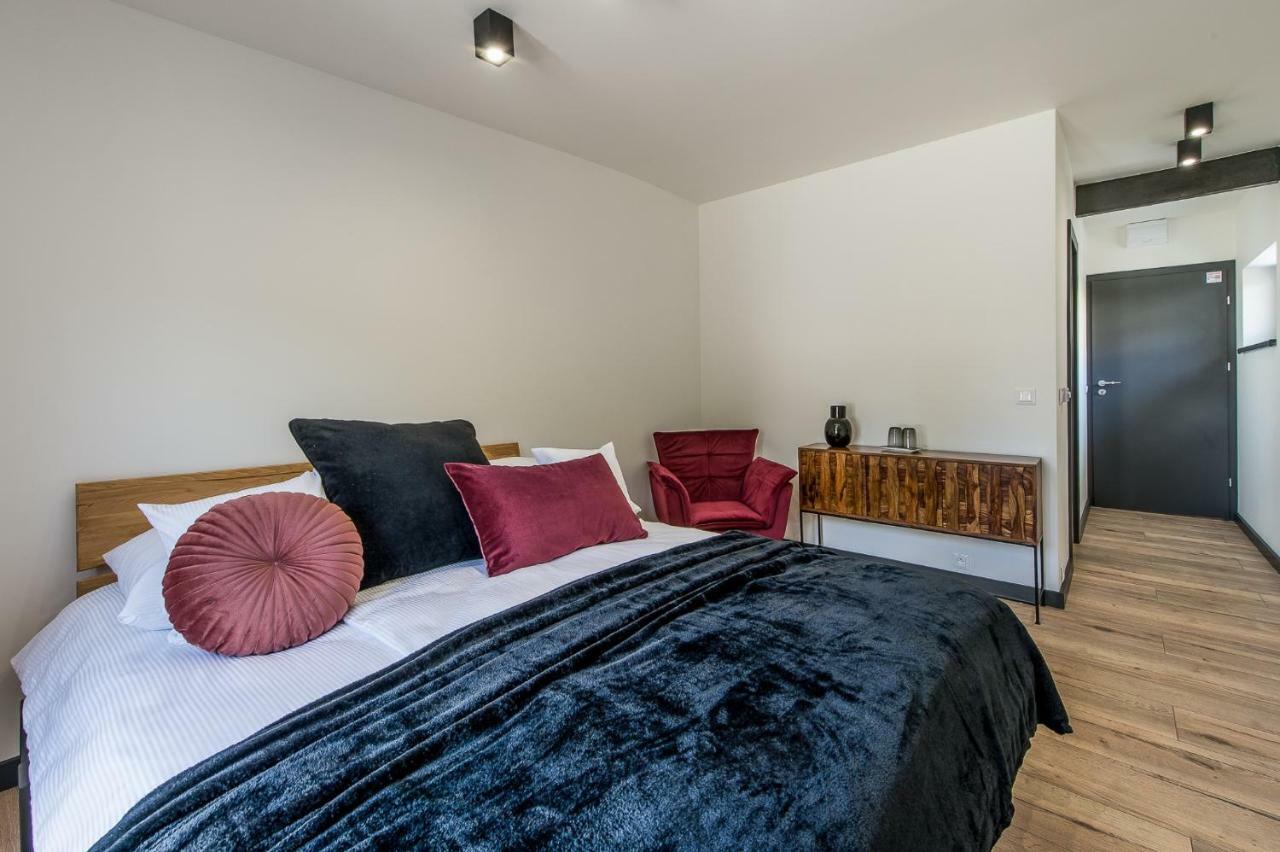 Sofia Boutique Hotel Domasa Dobra Bagian luar foto